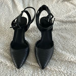 Vera Wang black snake heels